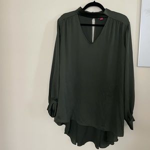 Olive green Vince Camuto long sleeve top, size 1X